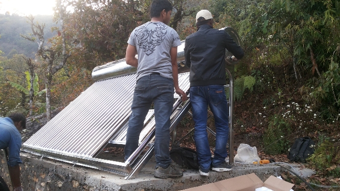 Solarbetriebener Warmwasser-Heizer